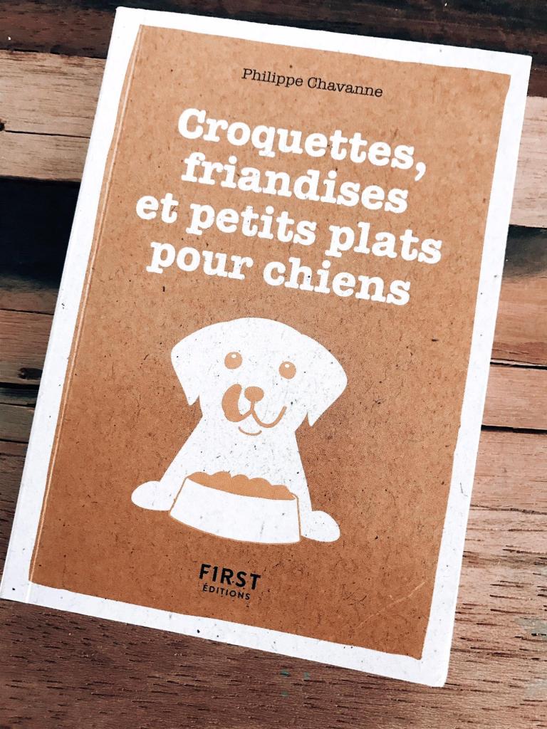 Croquettes, friandises et petits plats pour chiens