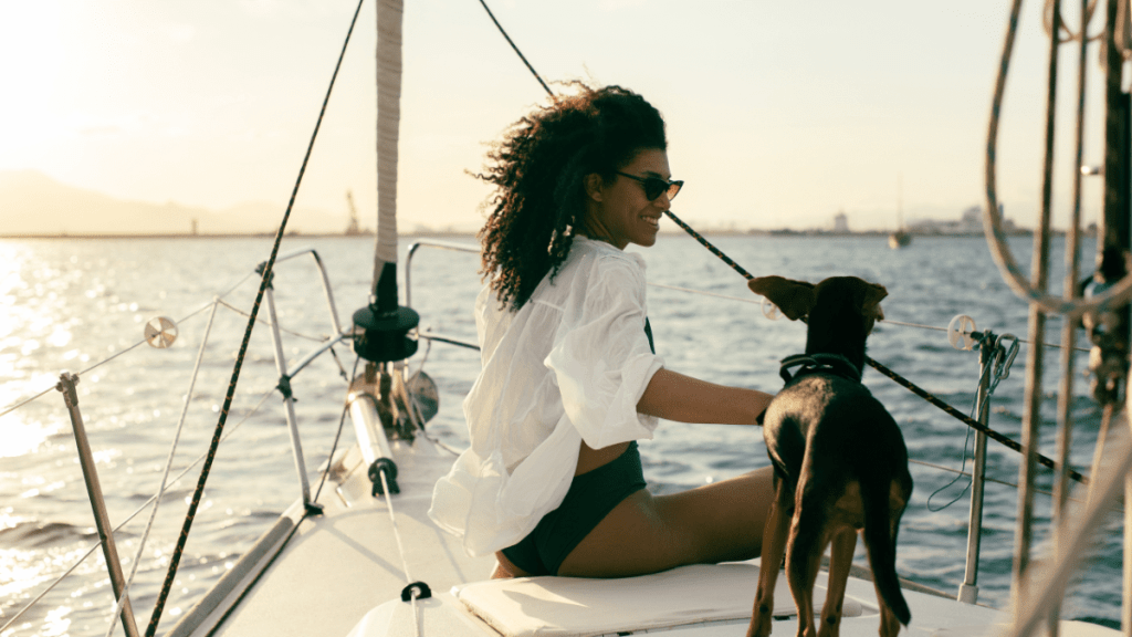 Chien et vacances : sortir de la routine ensemble